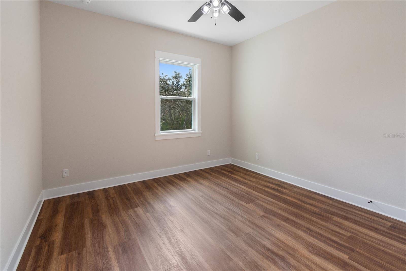 Image 28 of 37 For 2911 Sand Pine Trail