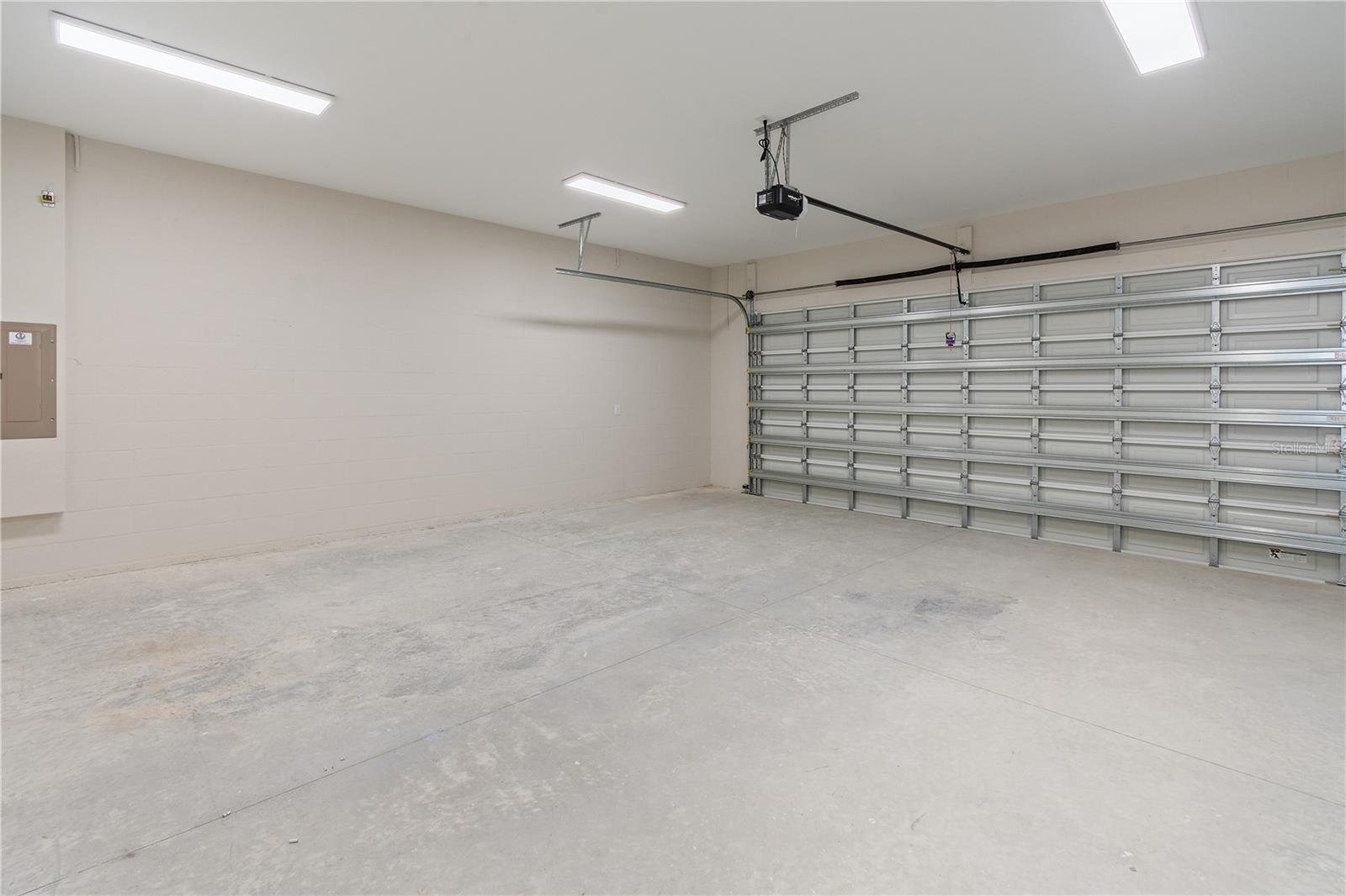 Image 32 of 37 For 2911 Sand Pine Trail