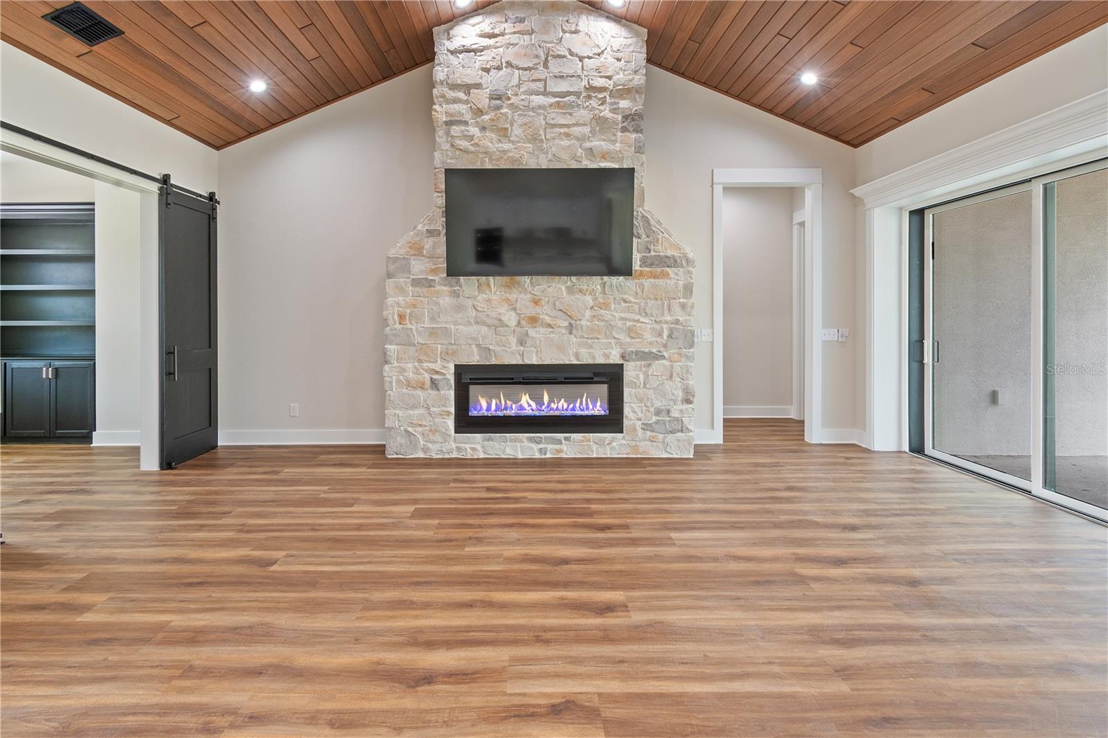 Image 9 of 37 For 2911 Sand Pine Trail