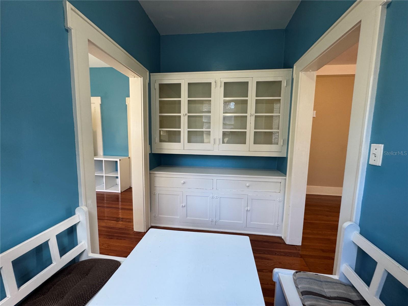 Image 16 of 47 For 120 Thornton Avenue