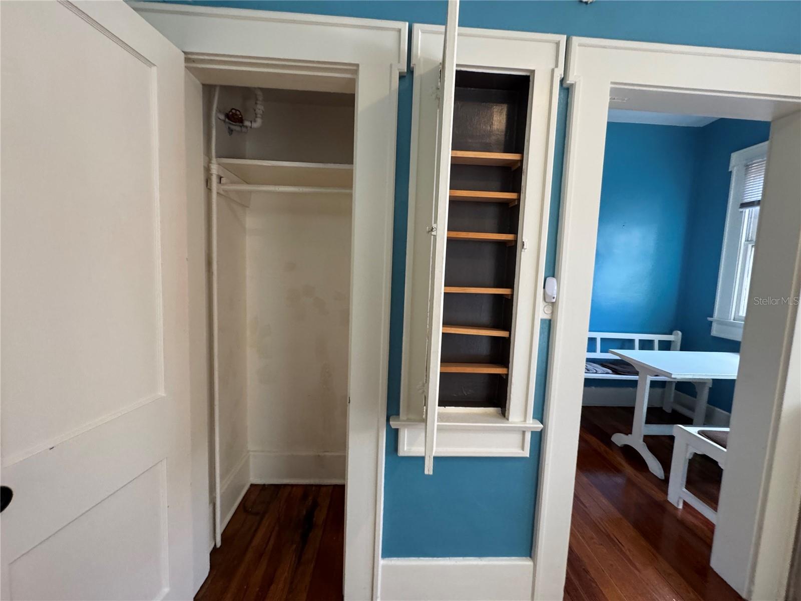 Image 22 of 47 For 120 Thornton Avenue