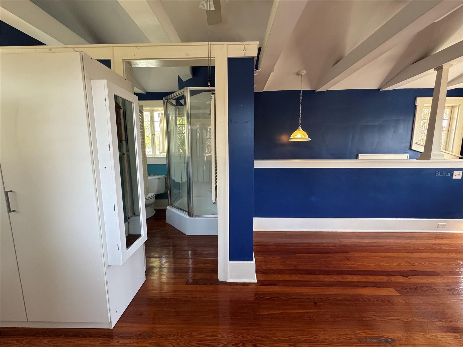 Image 39 of 47 For 120 Thornton Avenue