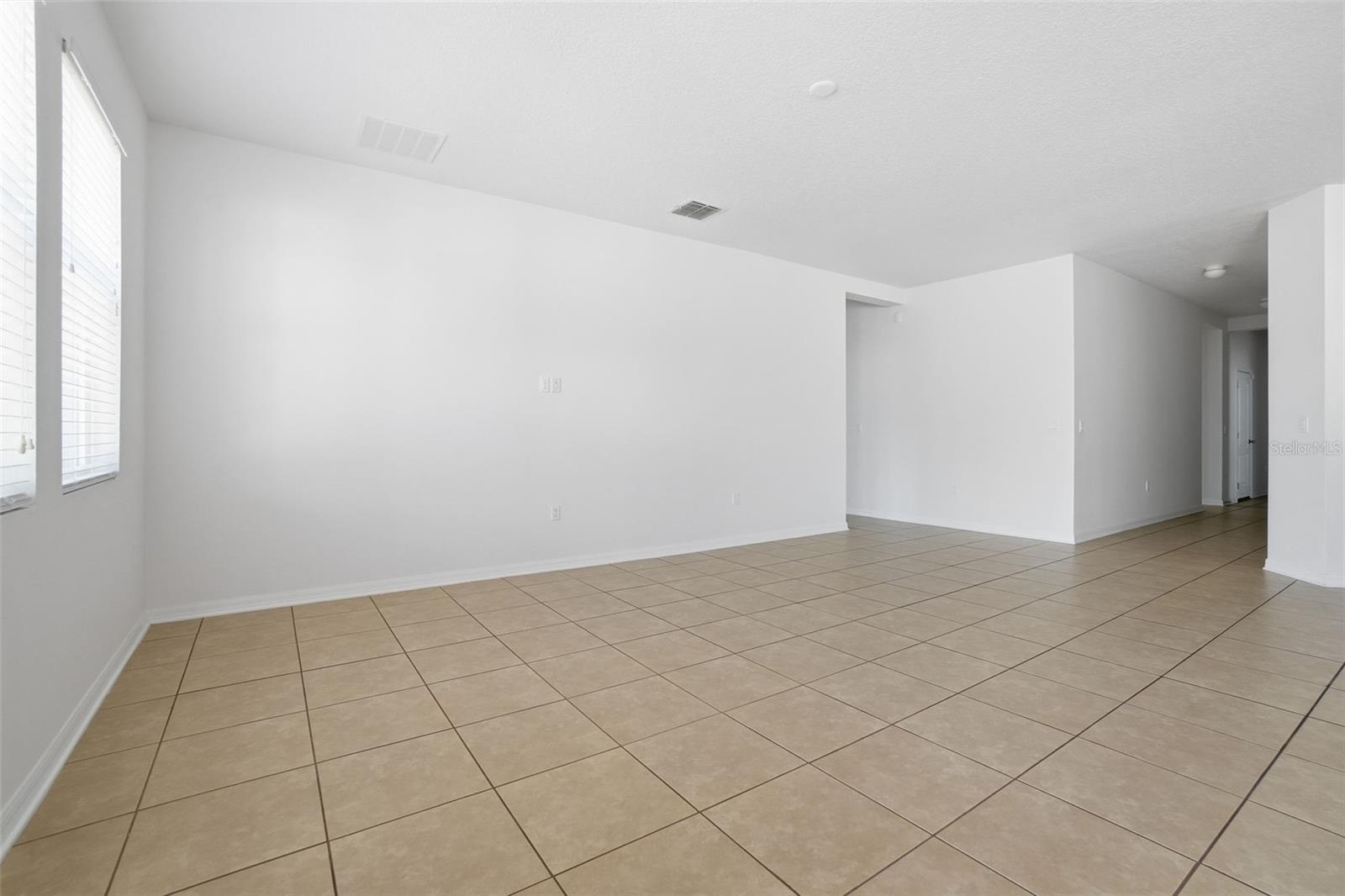 Image 6 of 32 For 12327 Sawgrass Prairie Loop