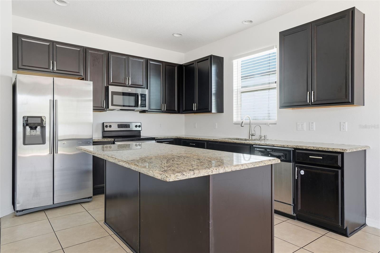 Image 8 of 32 For 12327 Sawgrass Prairie Loop