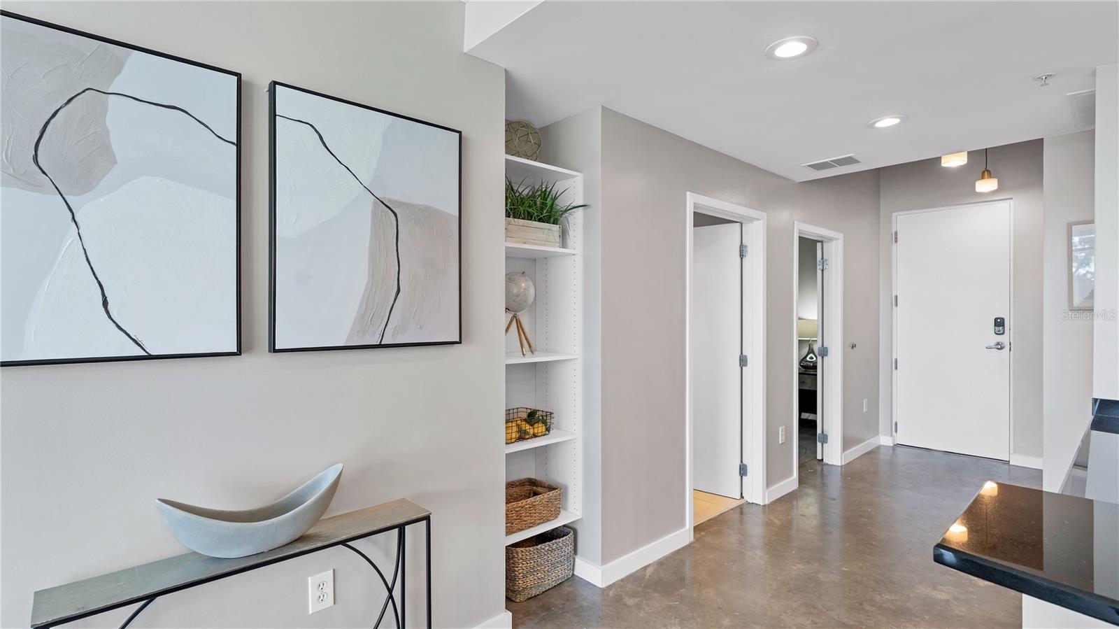 Image 19 of 37 For 525 Jackson Street 405