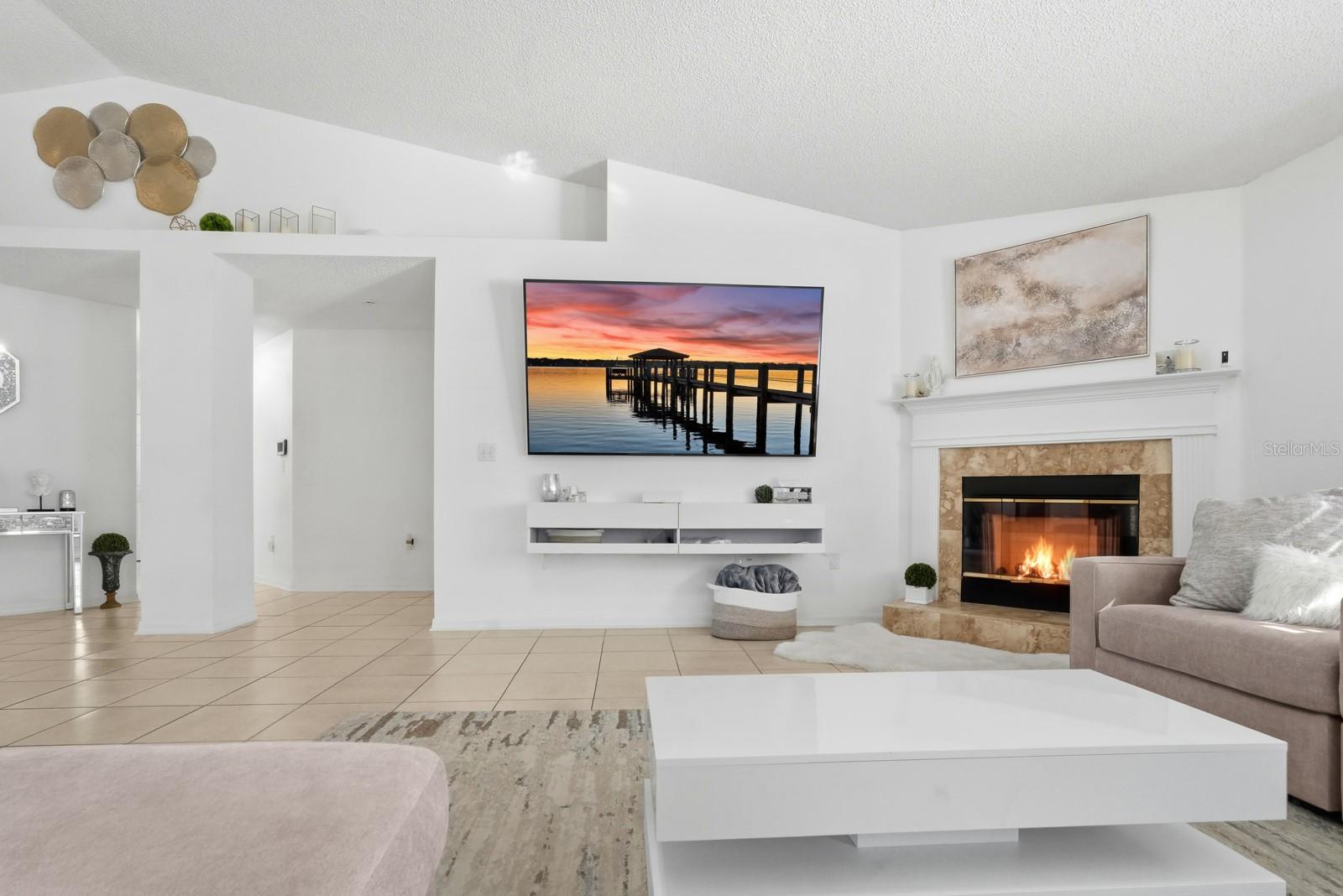 Image 16 of 52 For 6 Reybury Lane