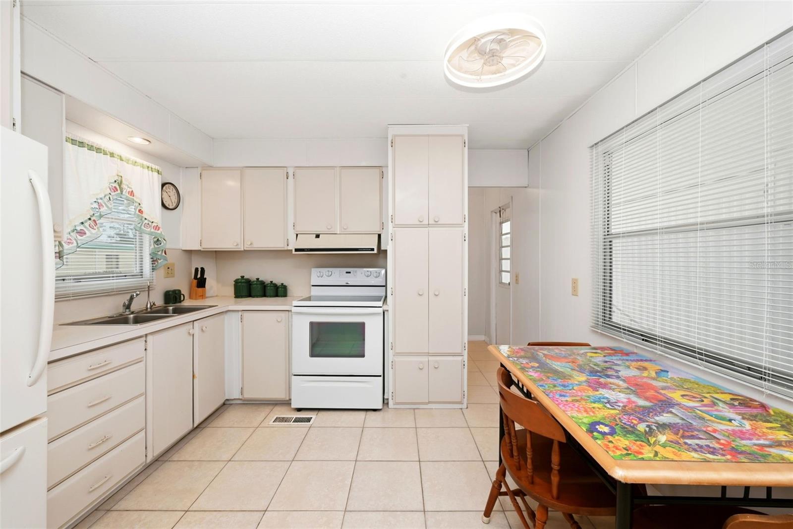 Image 15 of 31 For 1125 Elkhart Circle