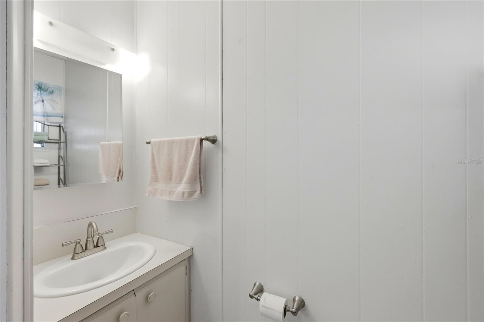 Image 17 of 31 For 1125 Elkhart Circle