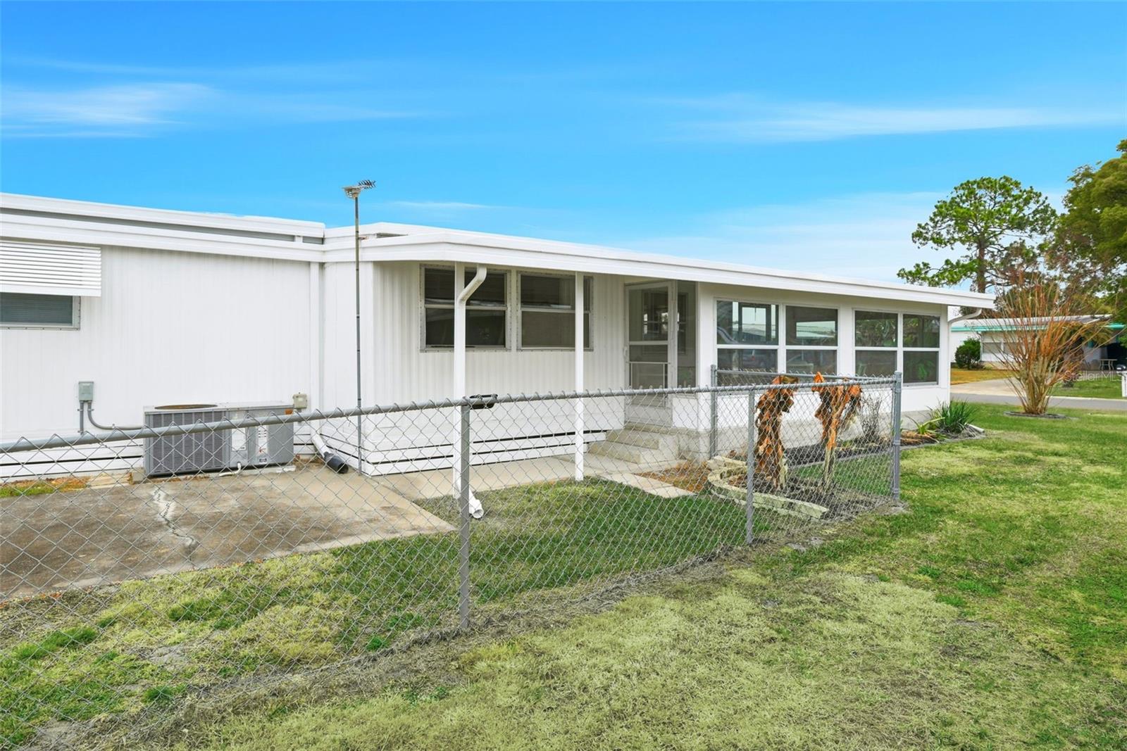 Image 29 of 31 For 1125 Elkhart Circle