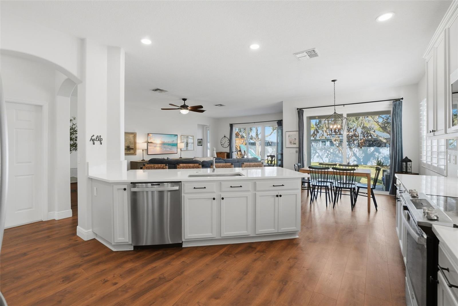 Image 12 of 31 For 10087 Baywater Breeze Drive