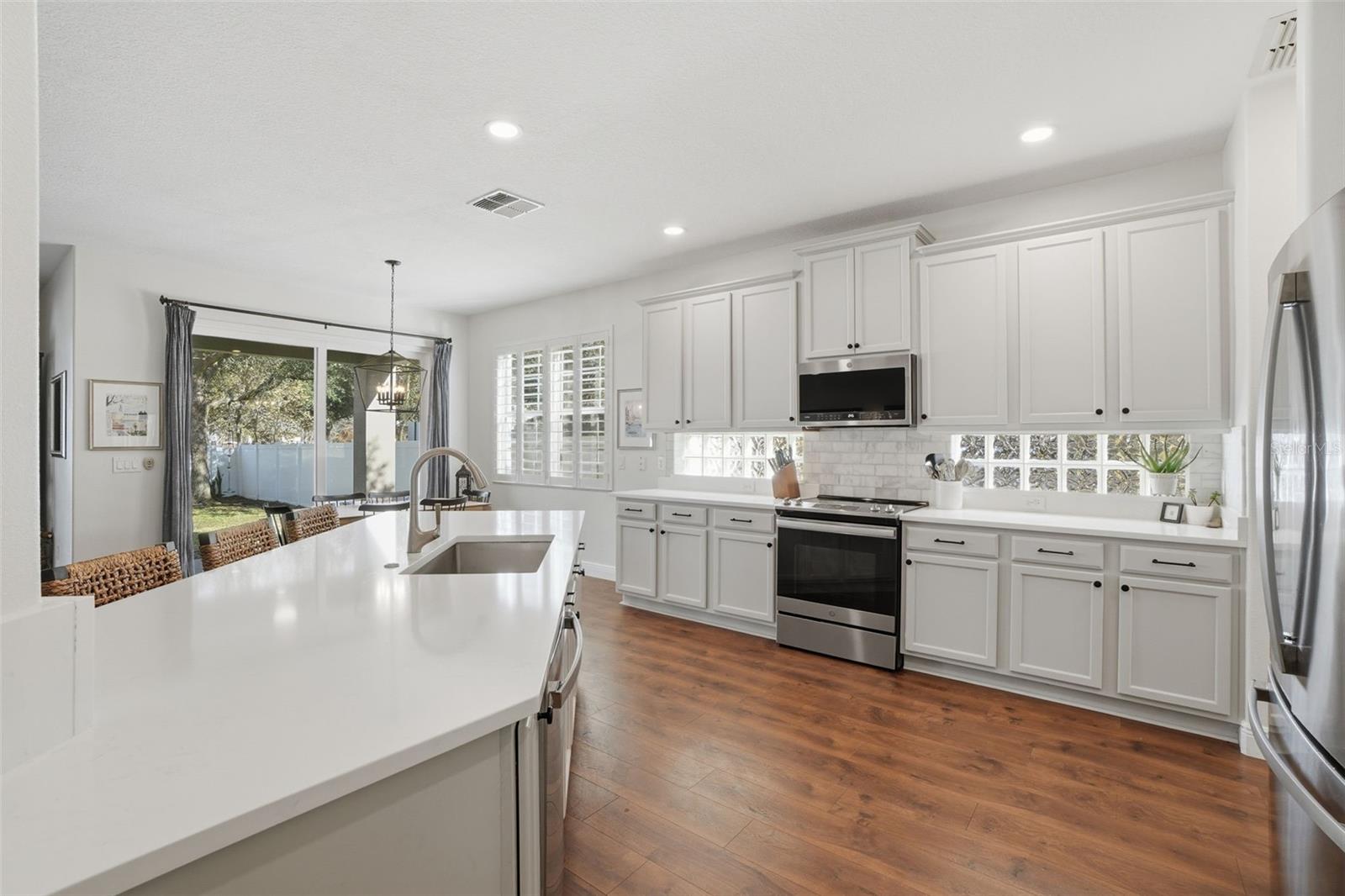 Image 13 of 31 For 10087 Baywater Breeze Drive