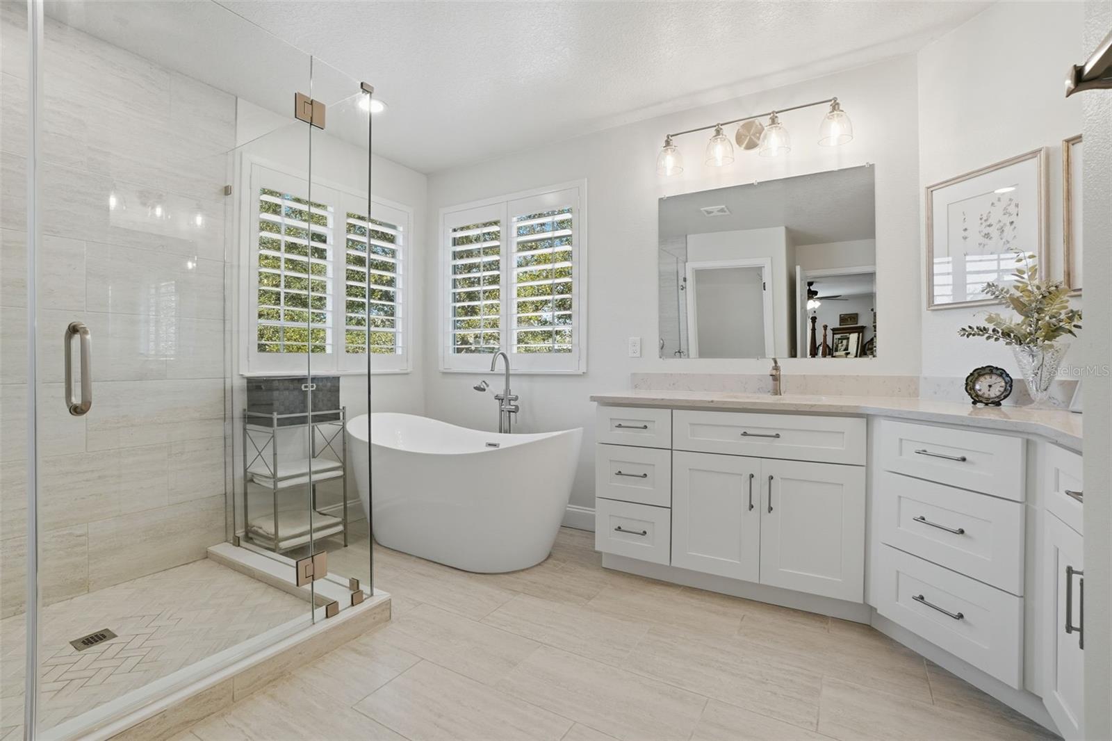 Image 16 of 31 For 10087 Baywater Breeze Drive