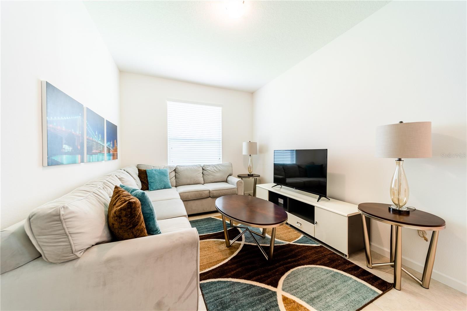 Image 40 of 66 For 4027 Oakrise Loop