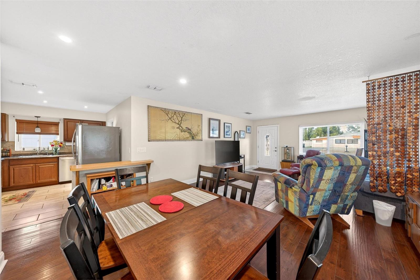 Image 11 of 51 For 1024 Timor Avenue