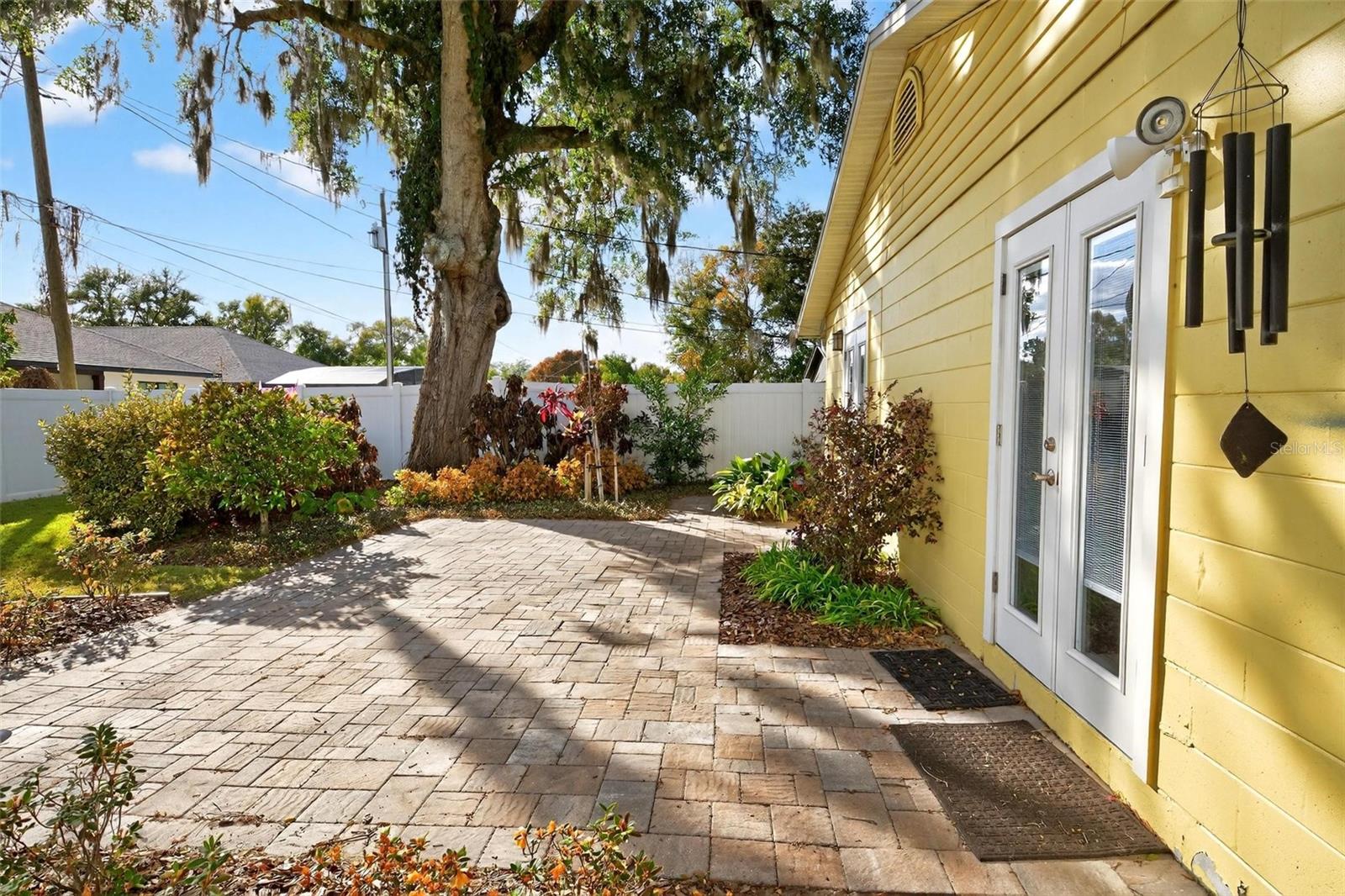 Image 38 of 51 For 1024 Timor Avenue