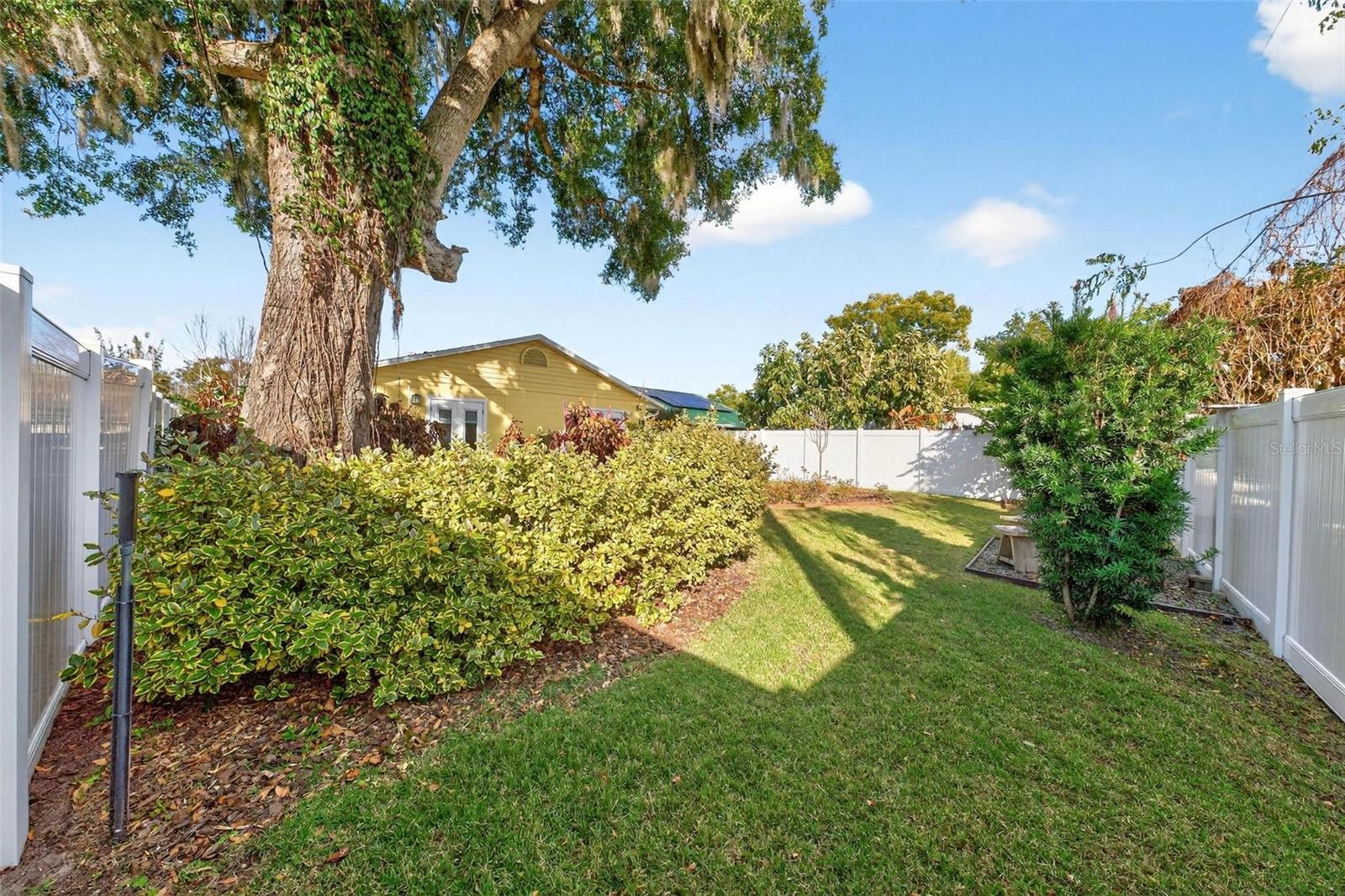 Image 43 of 51 For 1024 Timor Avenue