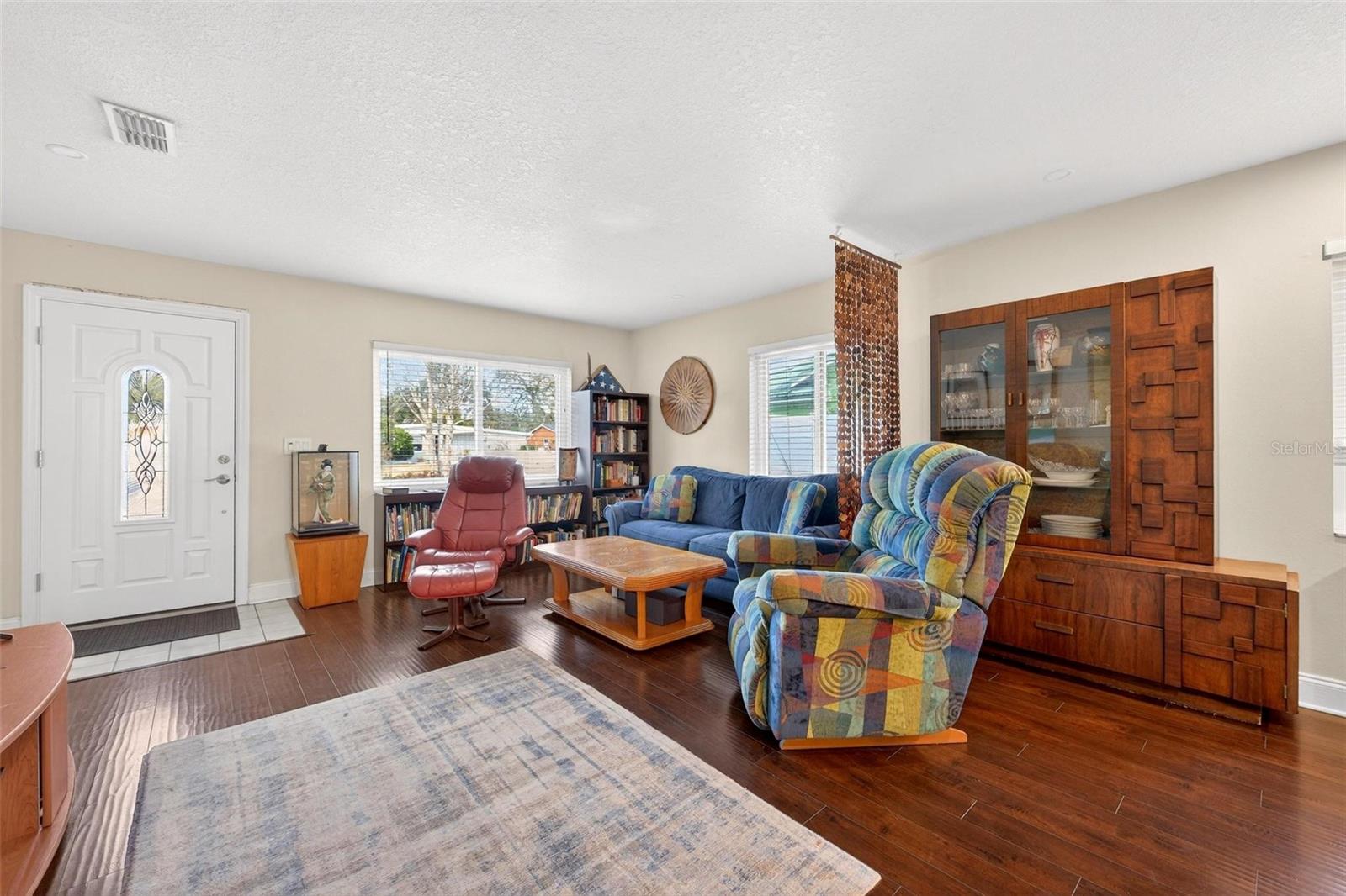 Image 5 of 51 For 1024 Timor Avenue