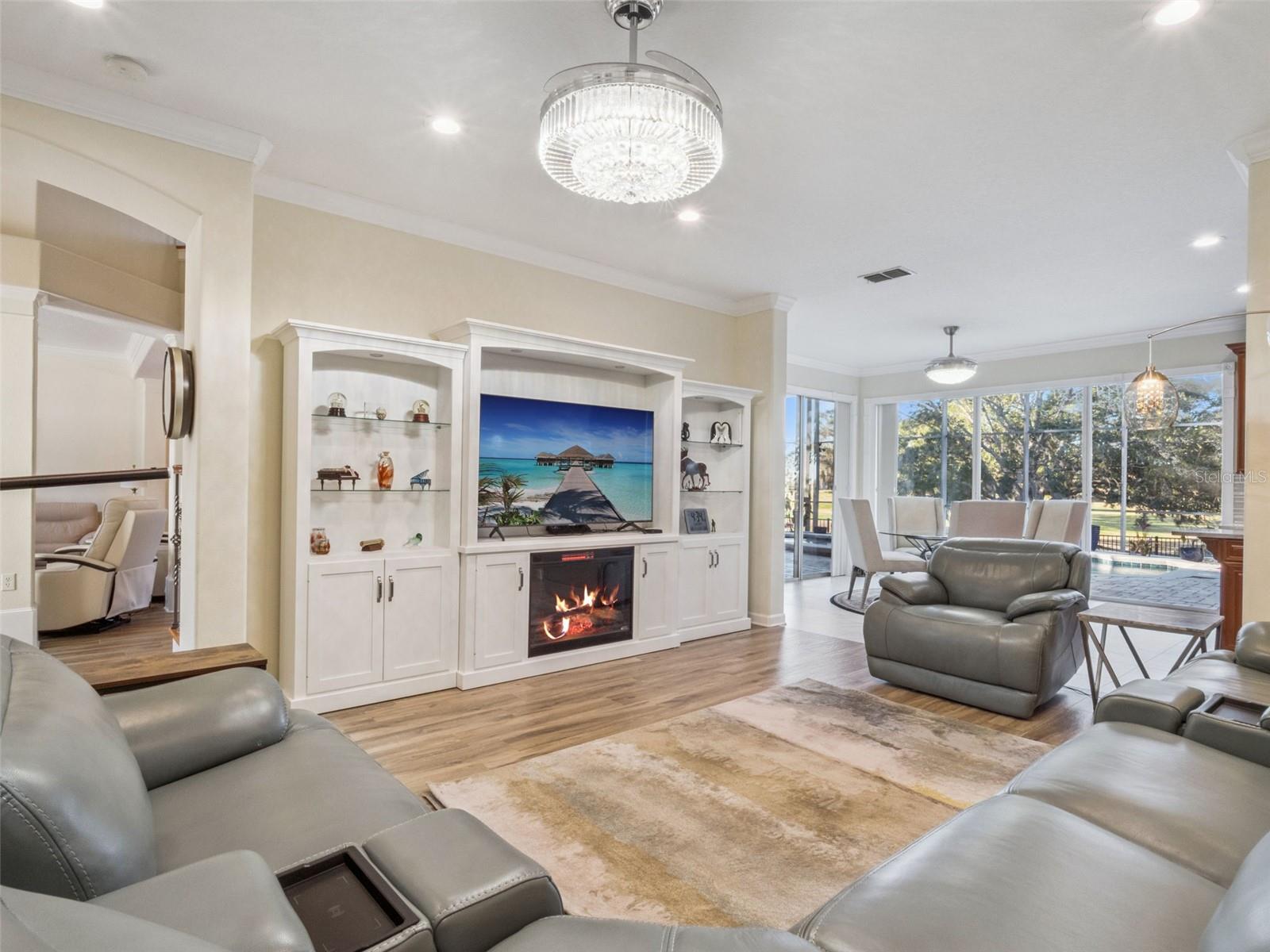 Image 17 of 71 For 2500 Saint Ignatious Court