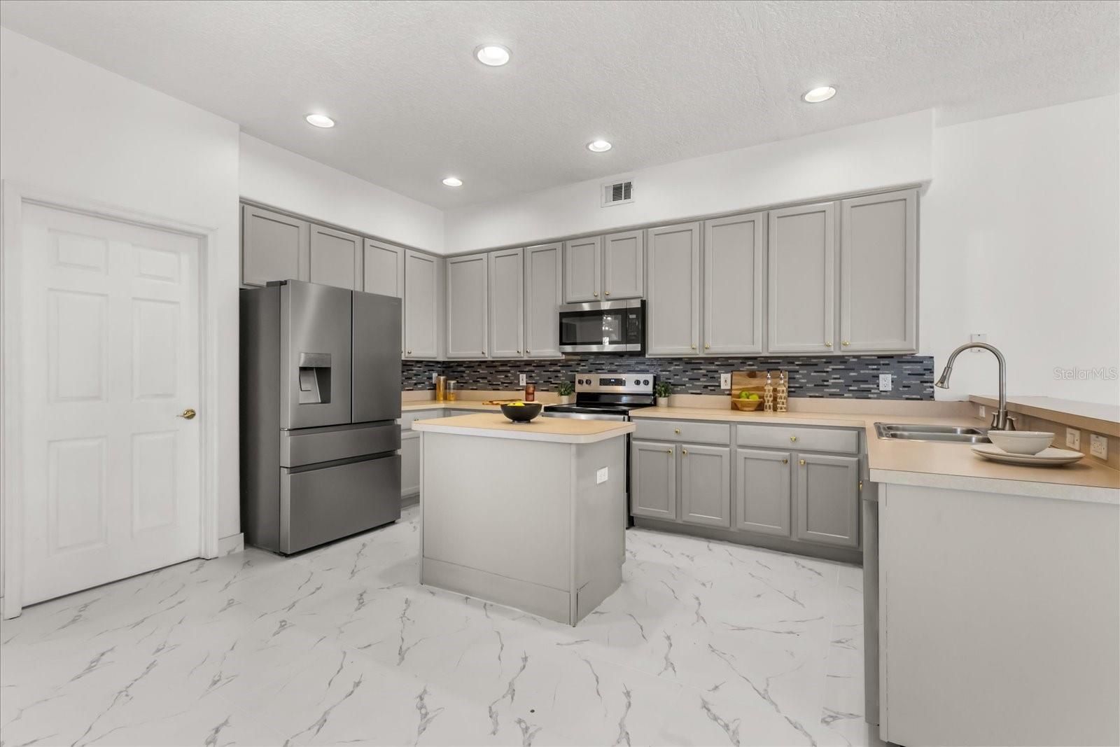 Image 21 of 58 For 2205 Wintermere Pointe Drive