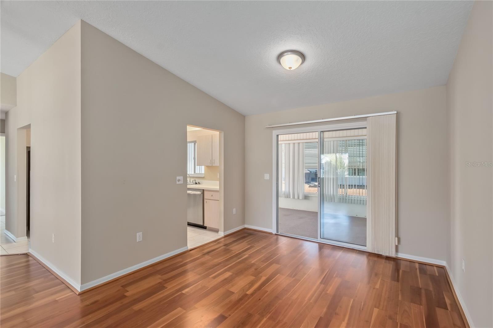 Image 14 of 44 For 17952 107th Court