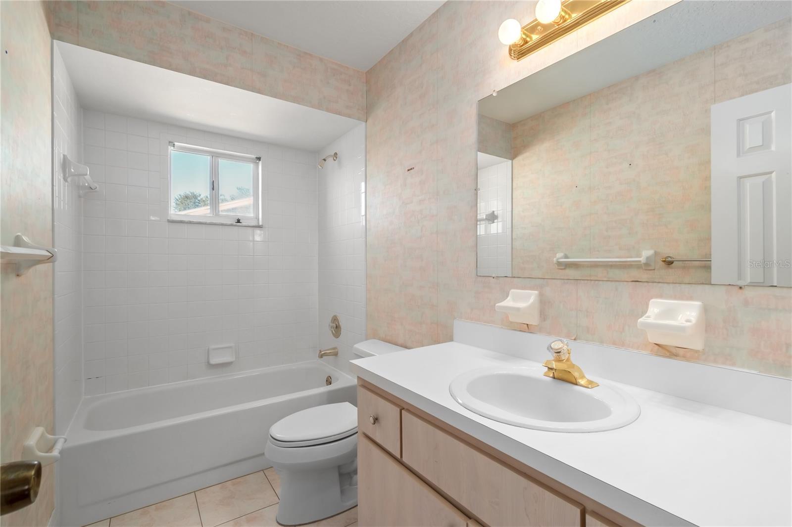 Image 23 of 44 For 17952 107th Court