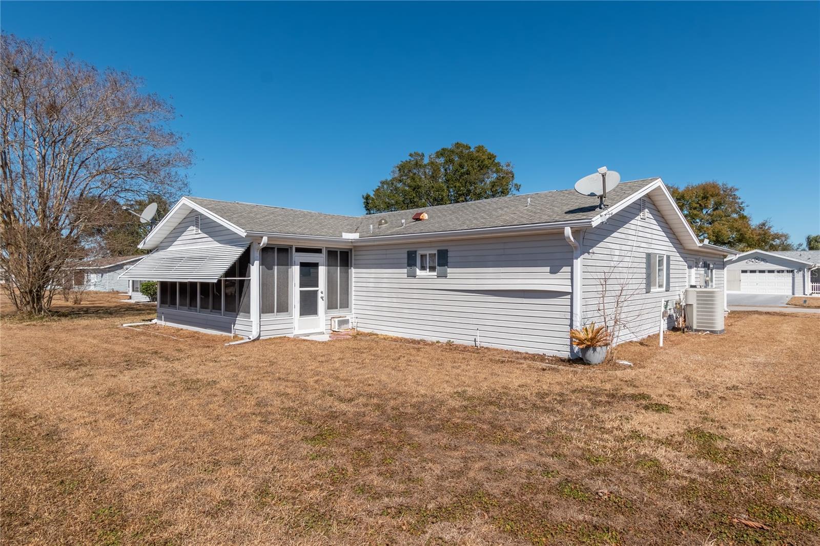 Image 30 of 44 For 17952 107th Court