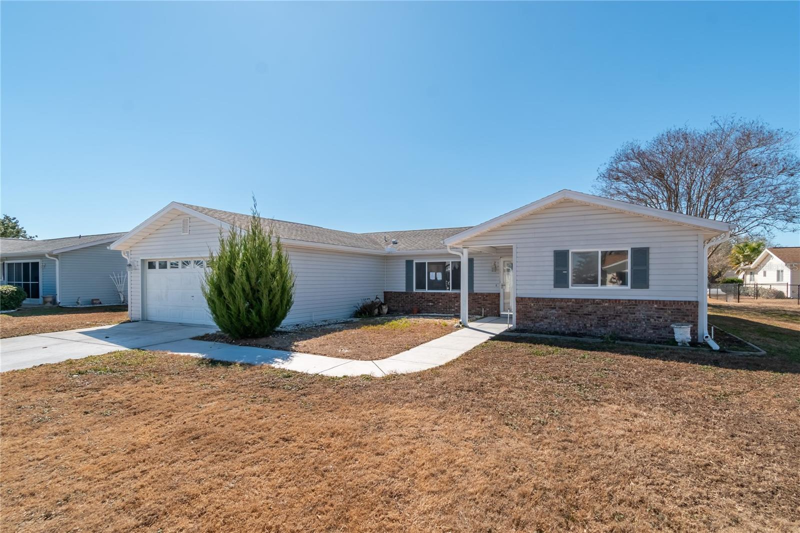 Image 4 of 44 For 17952 107th Court