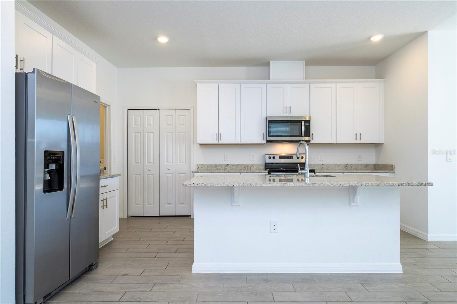 Image 32 of 77 For 2337 Treasure Hill Street