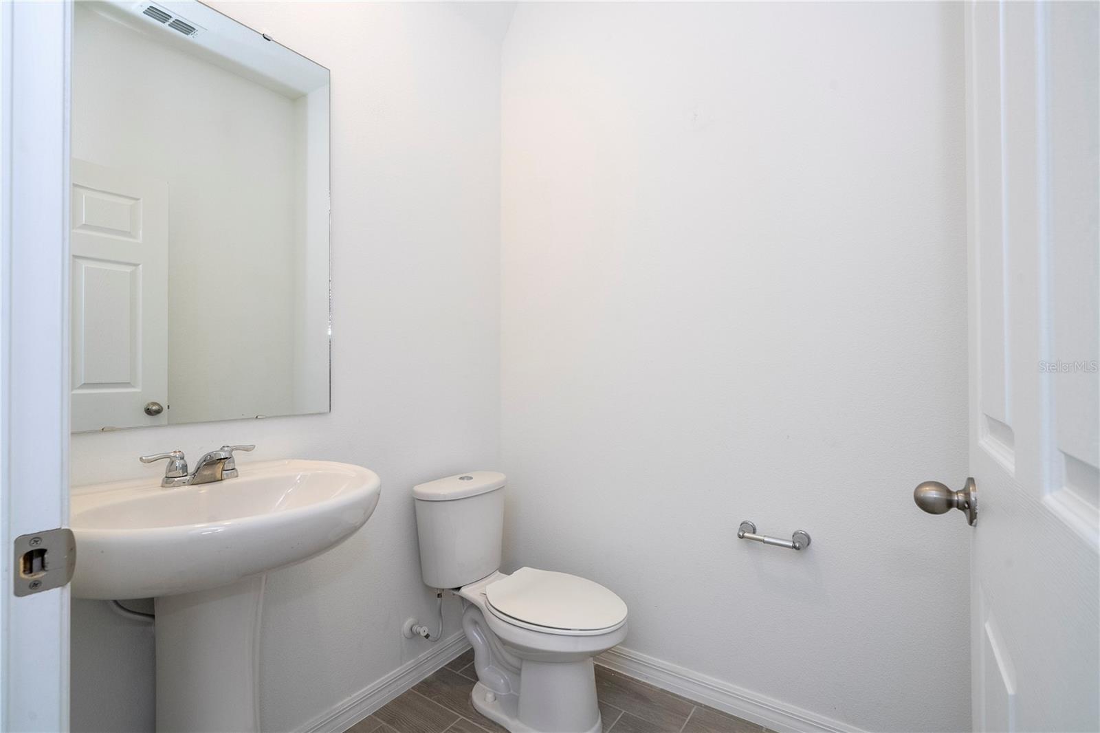 Image 41 of 77 For 2337 Treasure Hill Street