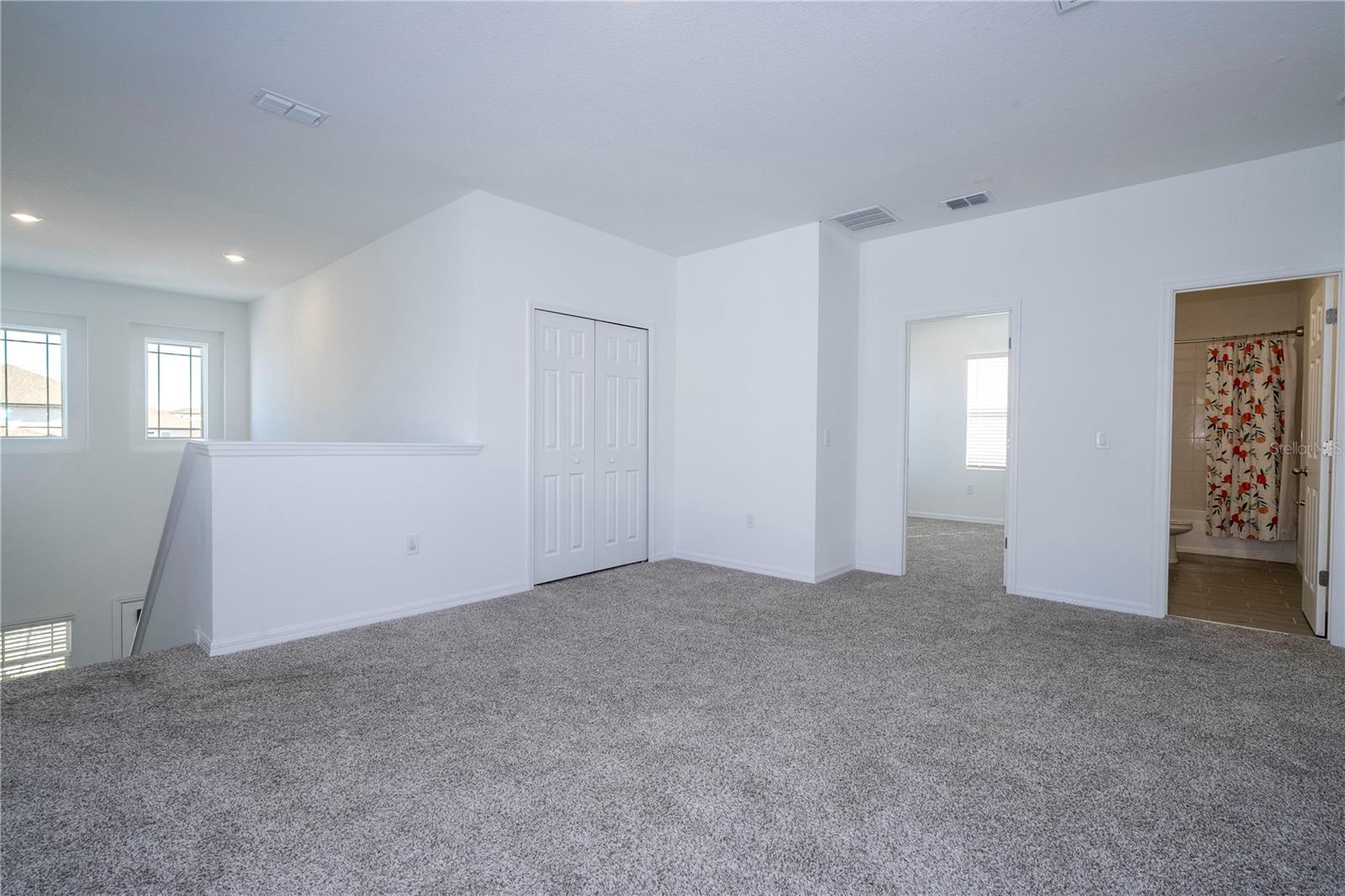 Image 43 of 77 For 2337 Treasure Hill Street