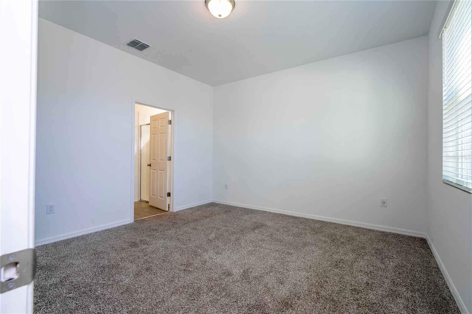 Image 44 of 77 For 2337 Treasure Hill Street