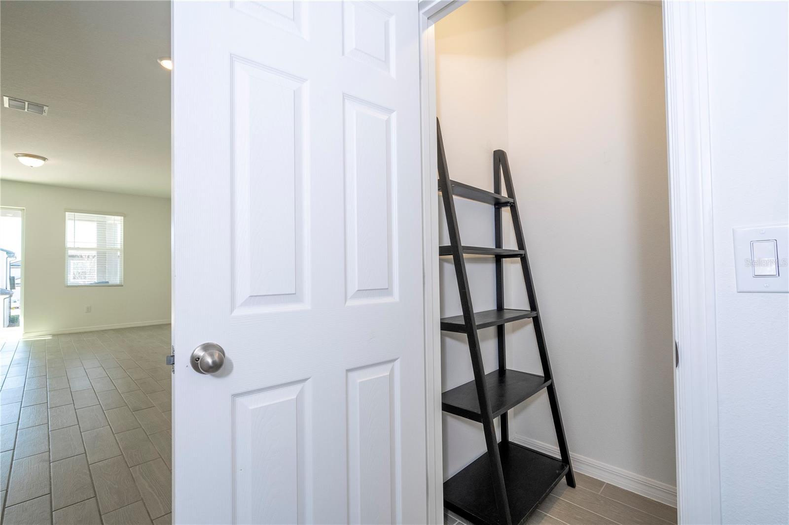 Image 46 of 77 For 2337 Treasure Hill Street