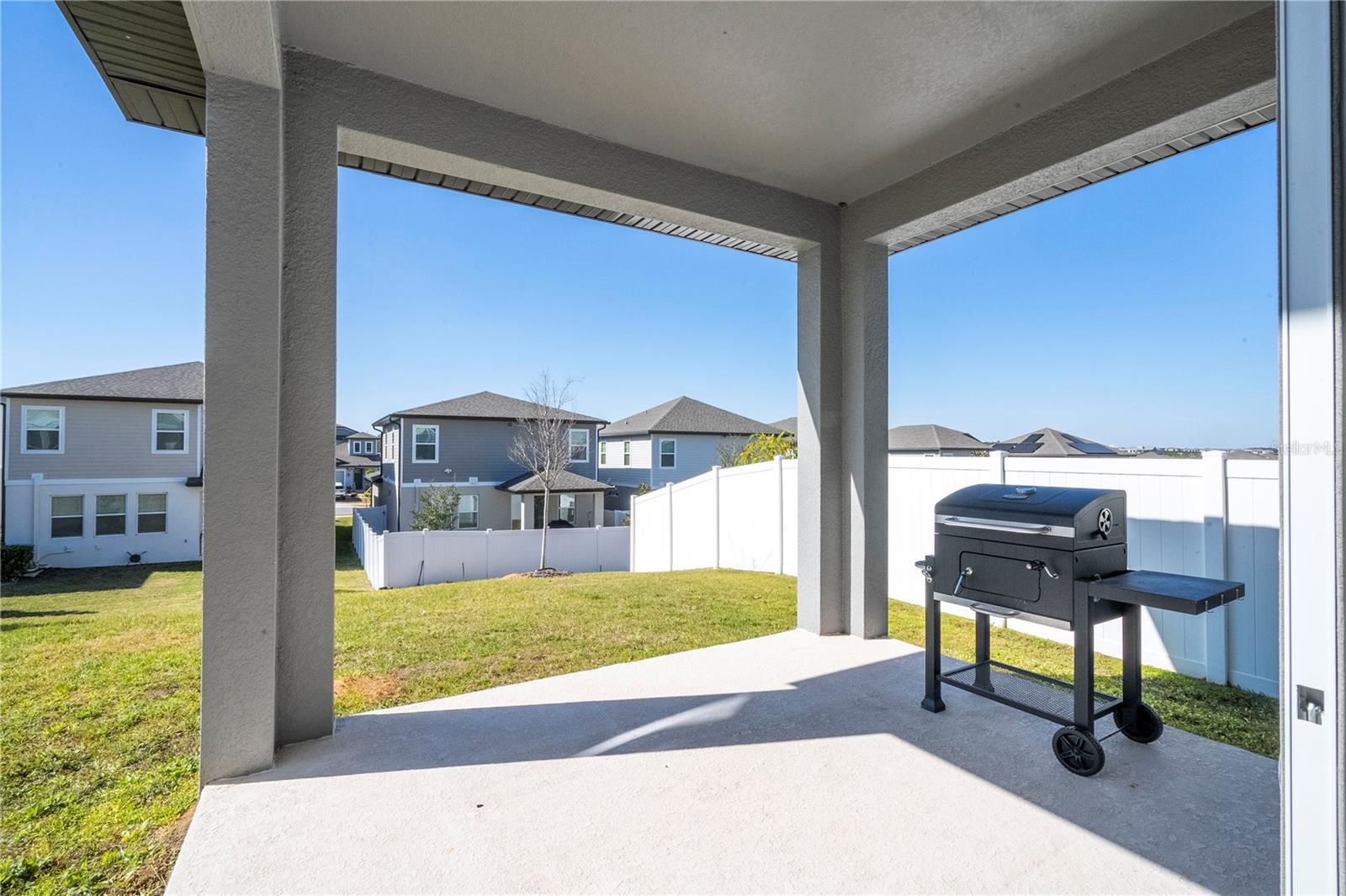 Image 72 of 77 For 2337 Treasure Hill Street