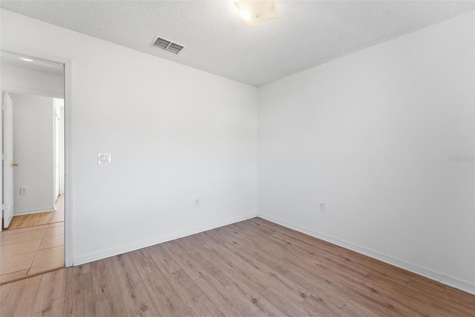 Image 43 of 64 For 1043 Soaring Eagle Lane