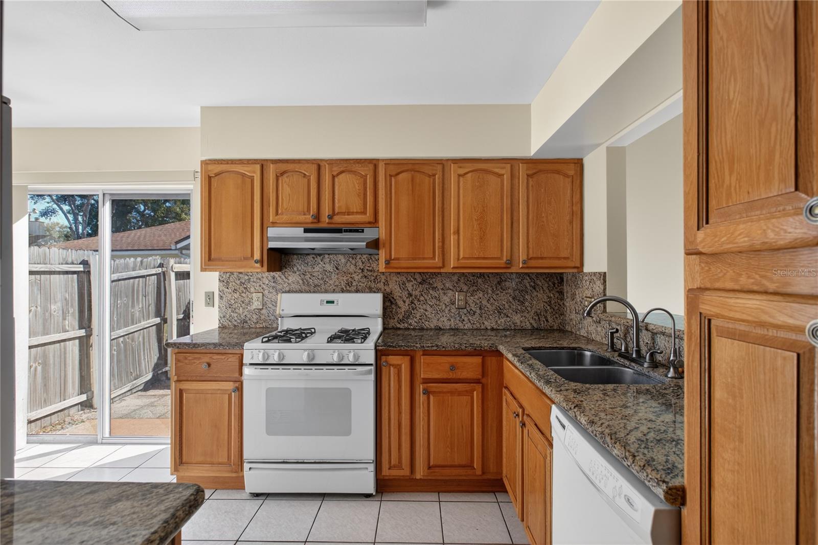 Image 3 of 34 For 1049 Trowbridge Court