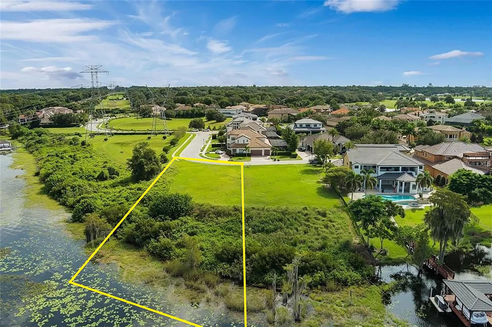 Listing photo id 5 for 5727 Emerington Crescent