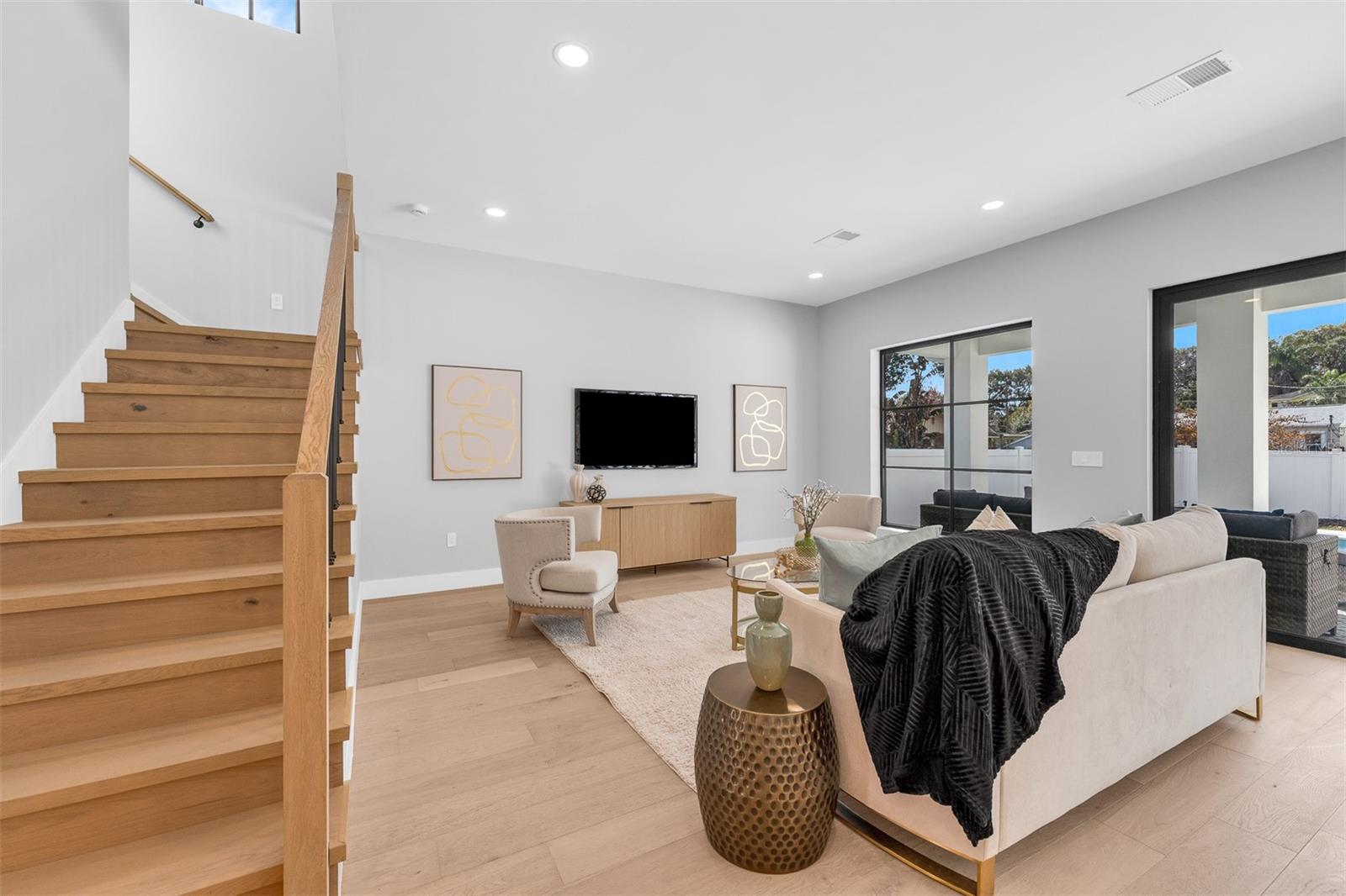 Image 6 of 67 For 2422 Musselwhite Avenue