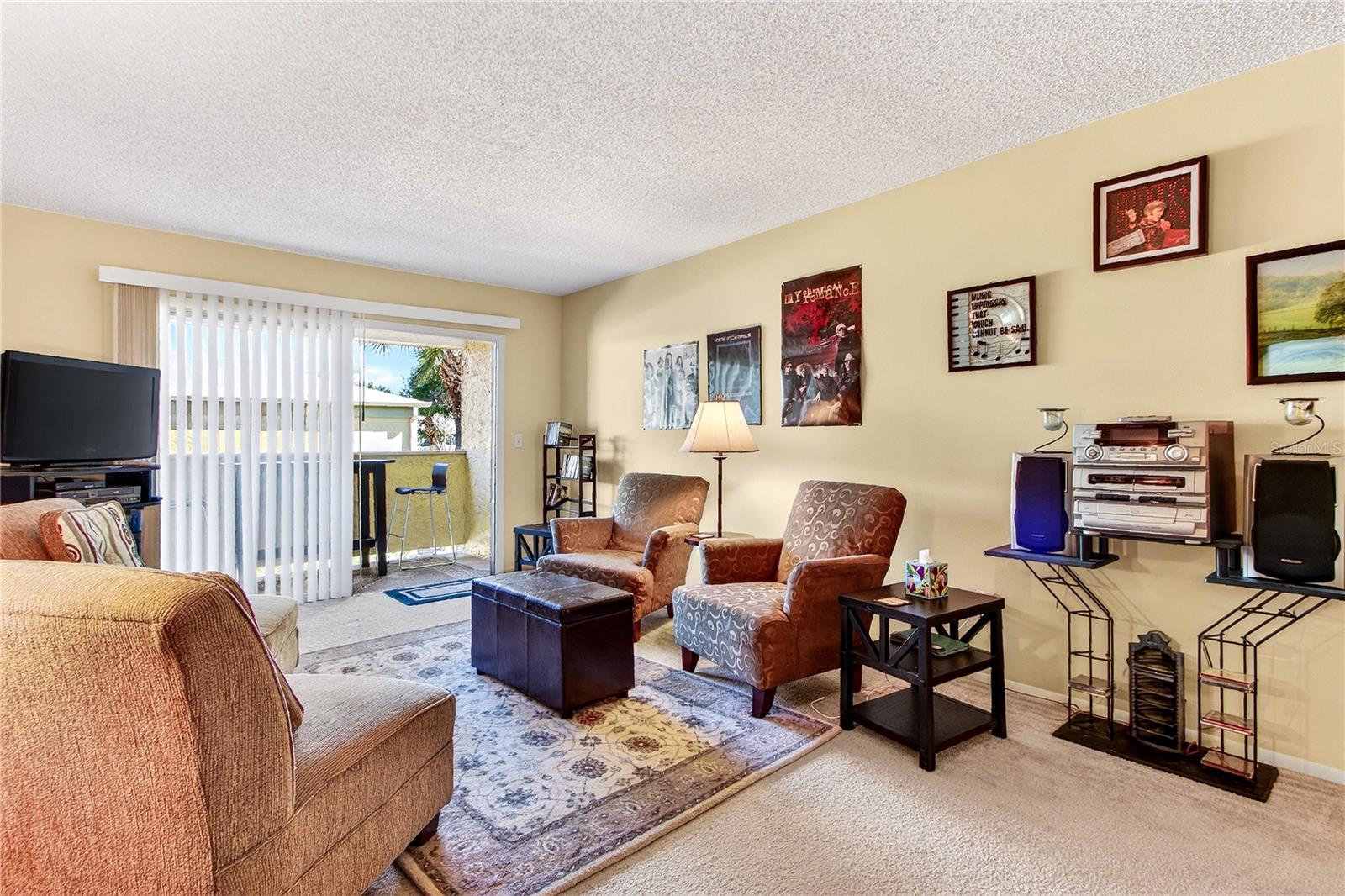 Image 12 of 40 For 610 Kenwick Circle 205