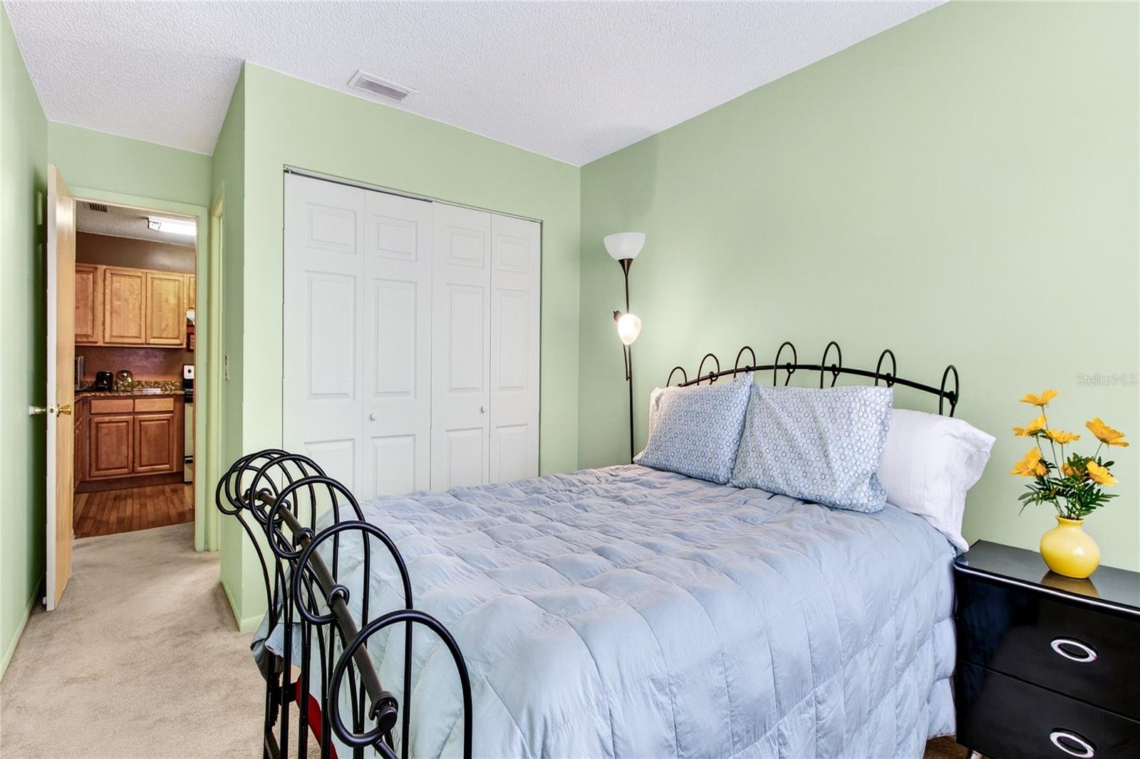 Image 18 of 40 For 610 Kenwick Circle 205