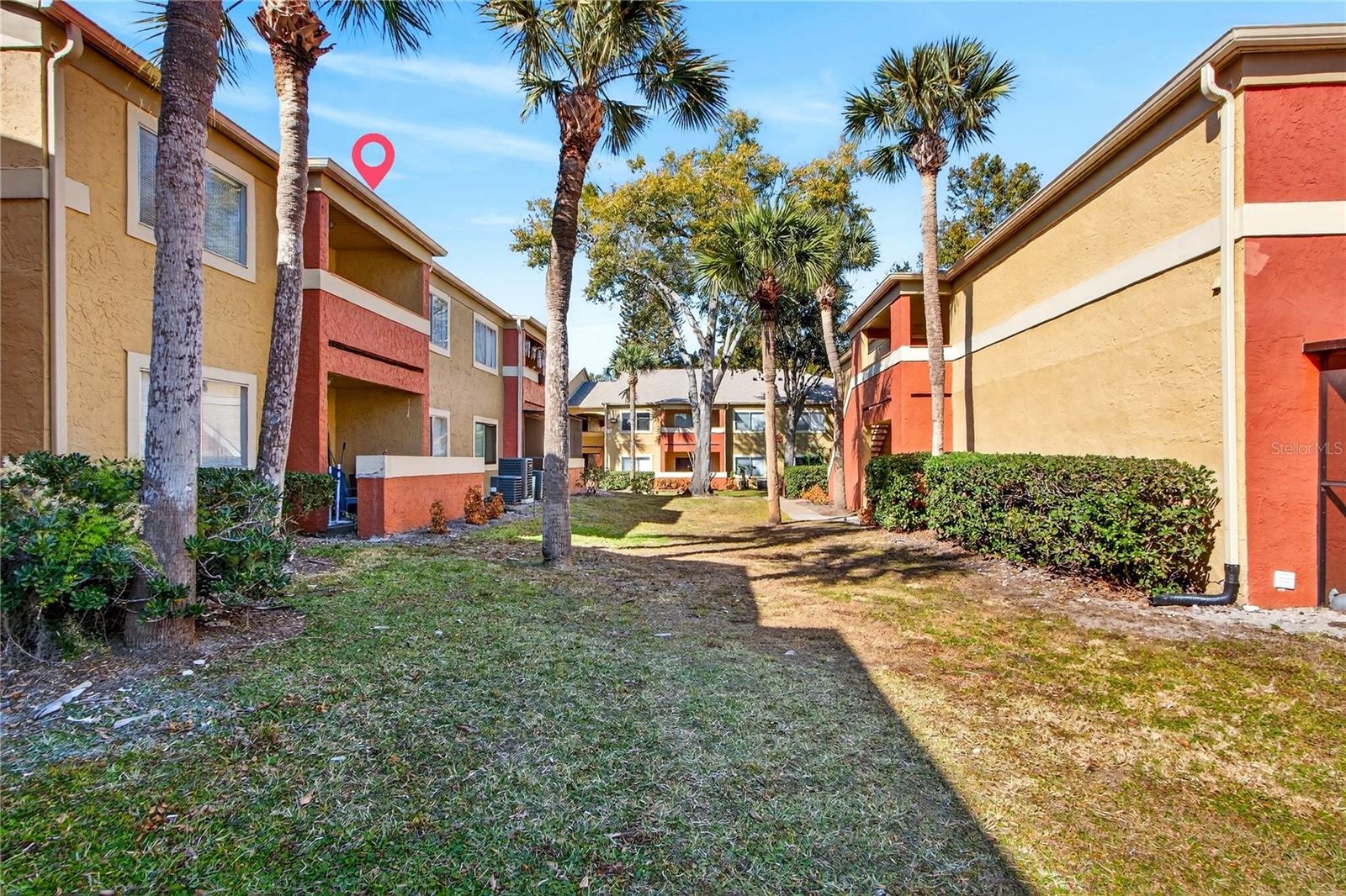 Image 36 of 40 For 610 Kenwick Circle 205