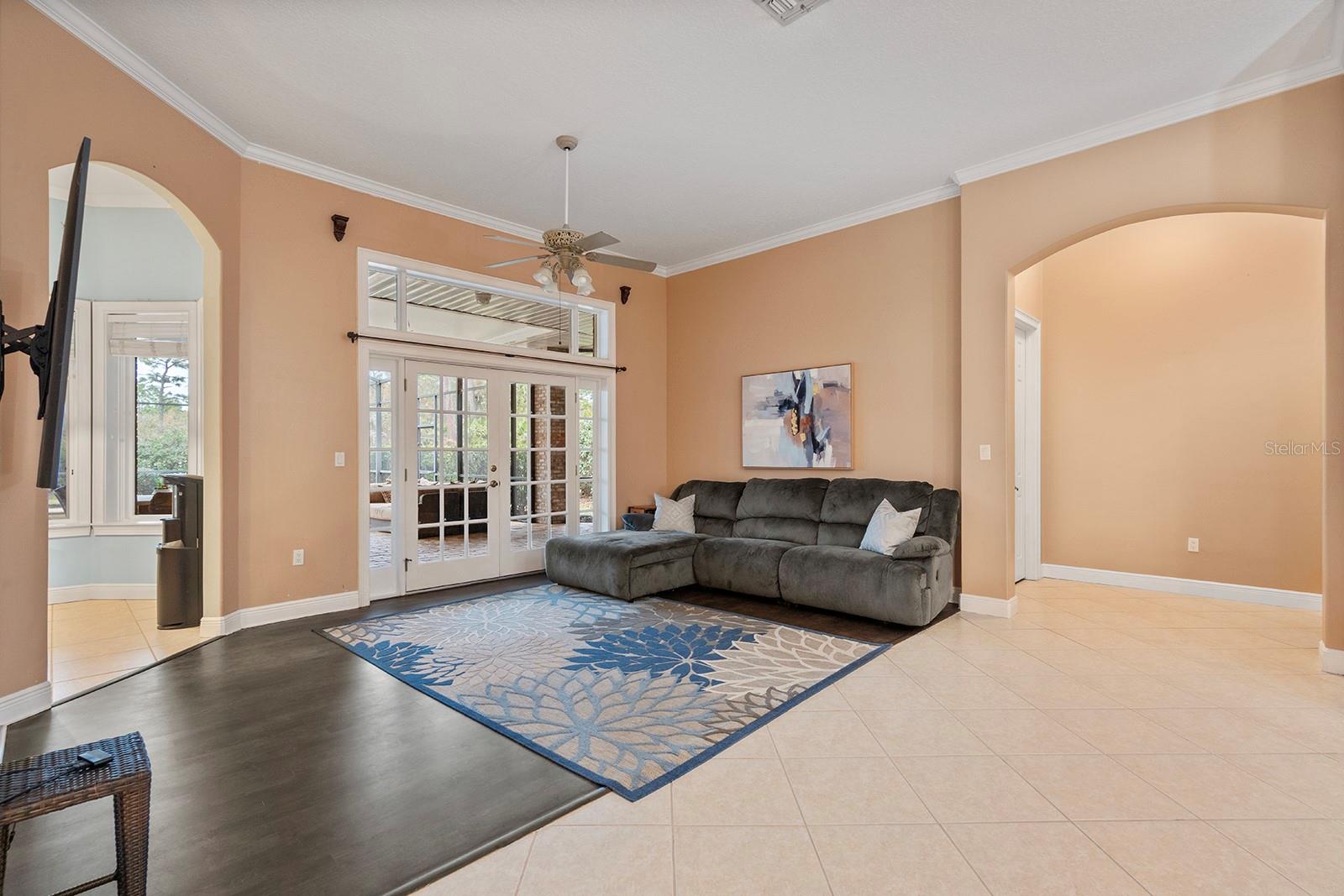 Image 11 of 63 For 881 Belfast Place