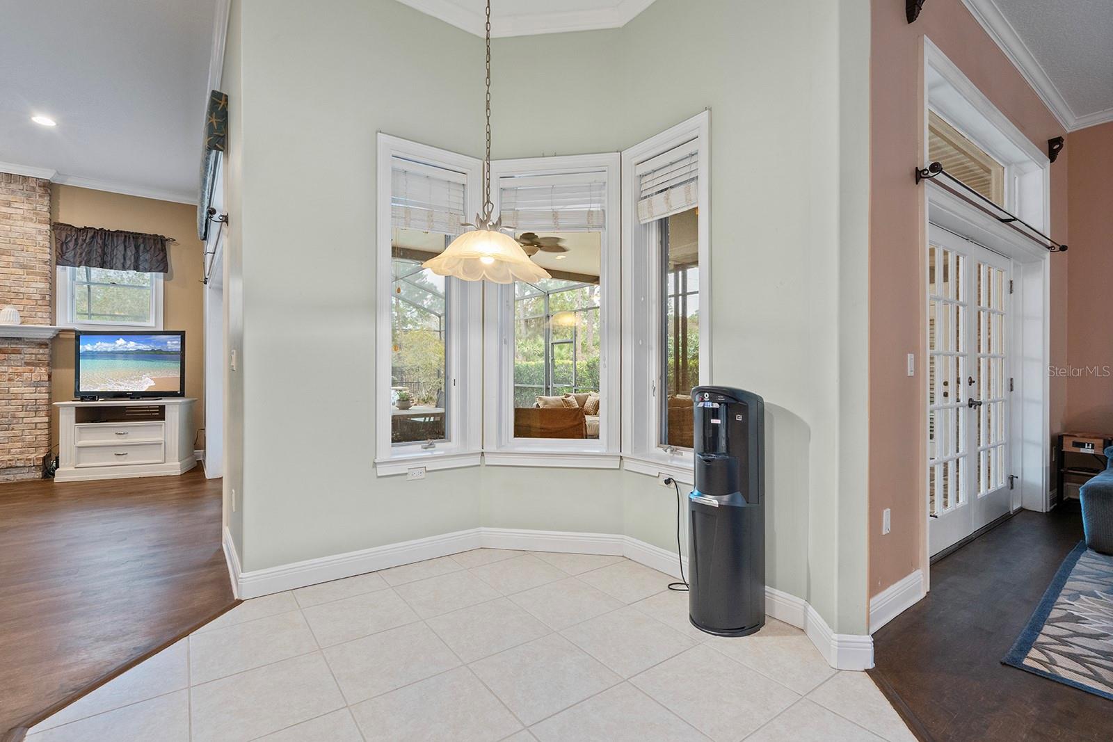 Image 22 of 63 For 881 Belfast Place