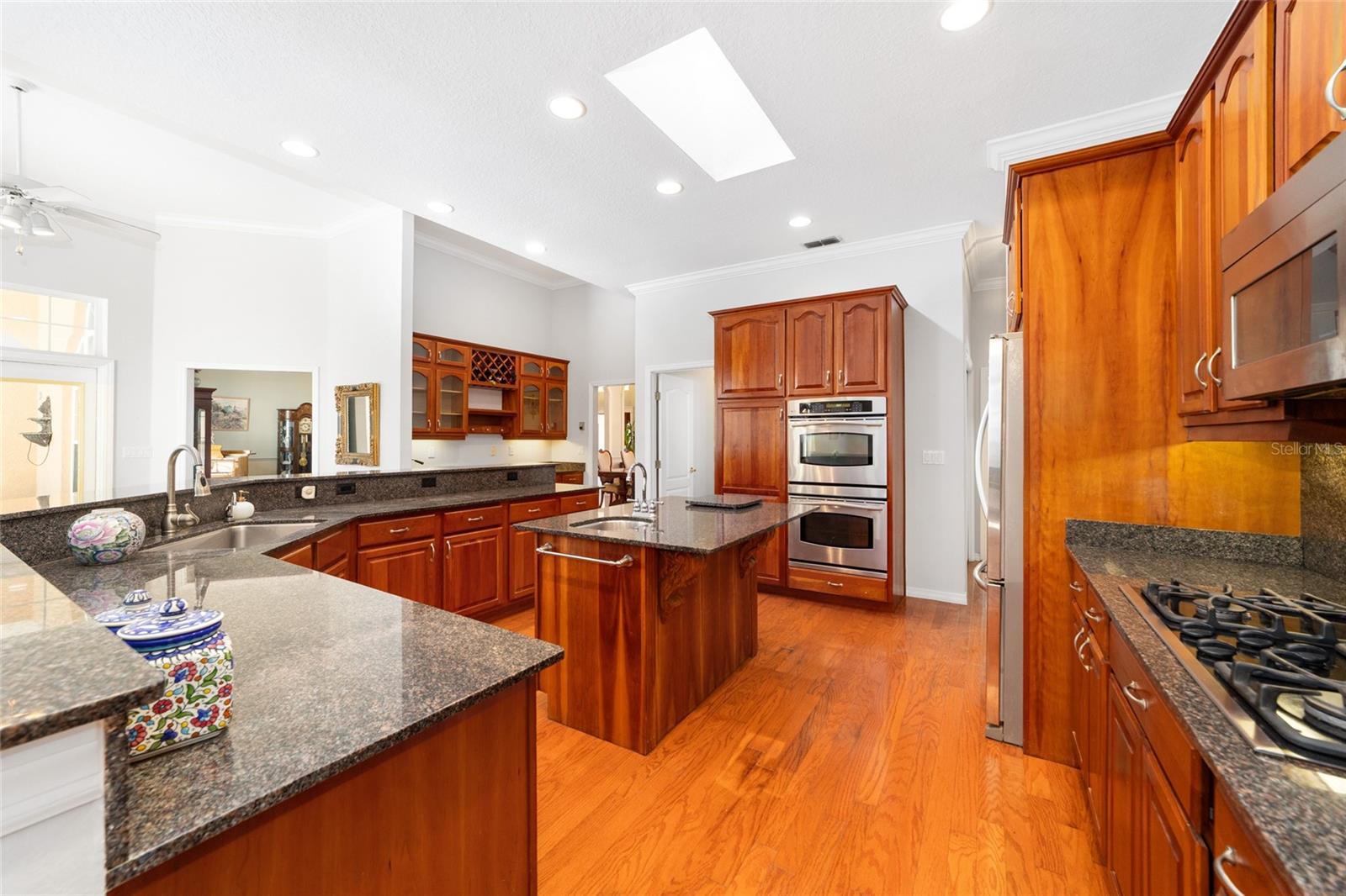 Image 15 of 56 For 1899 91st Place