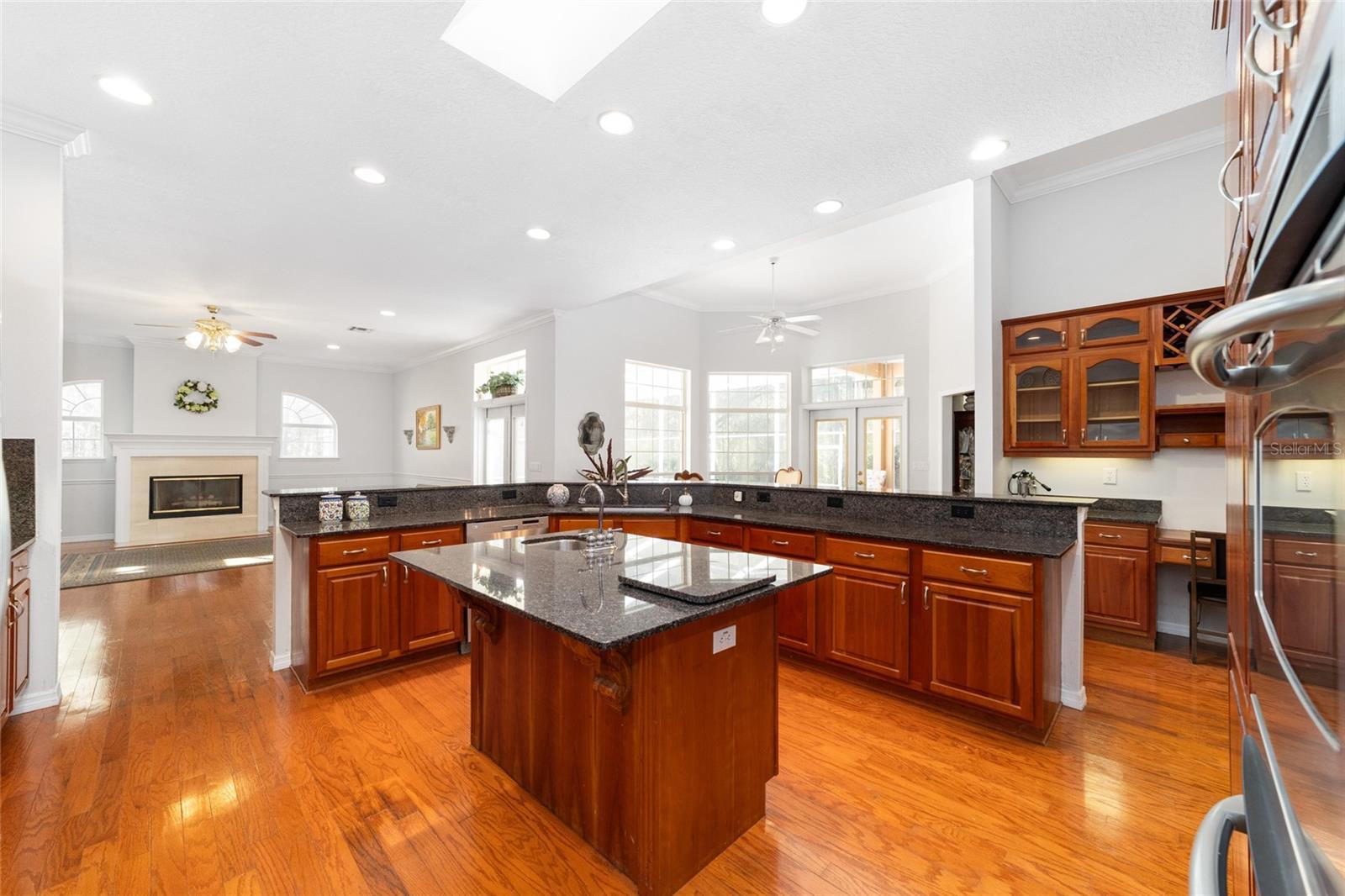 Image 16 of 56 For 1899 91st Place