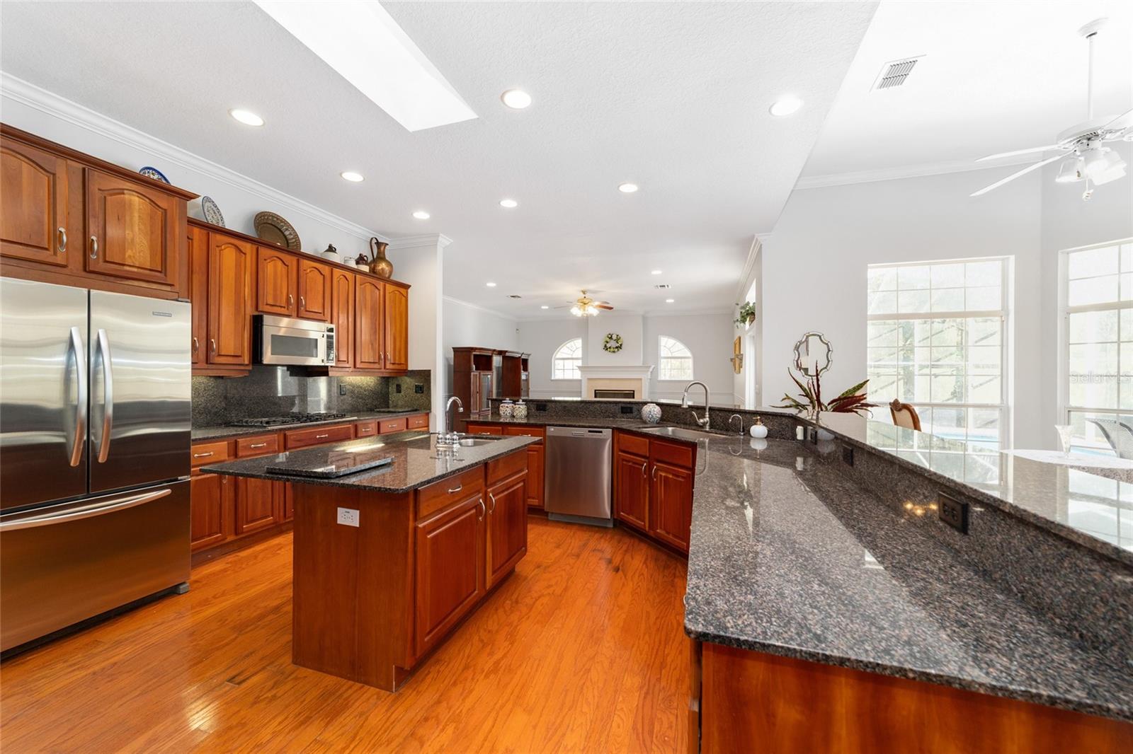 Image 18 of 56 For 1899 91st Place