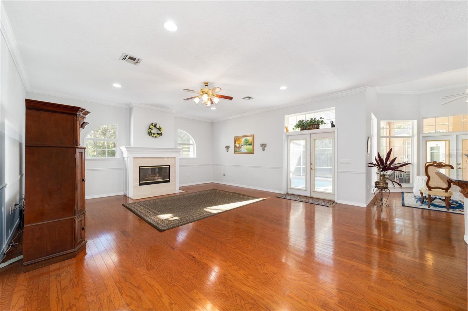 Image 26 of 56 For 1899 91st Place