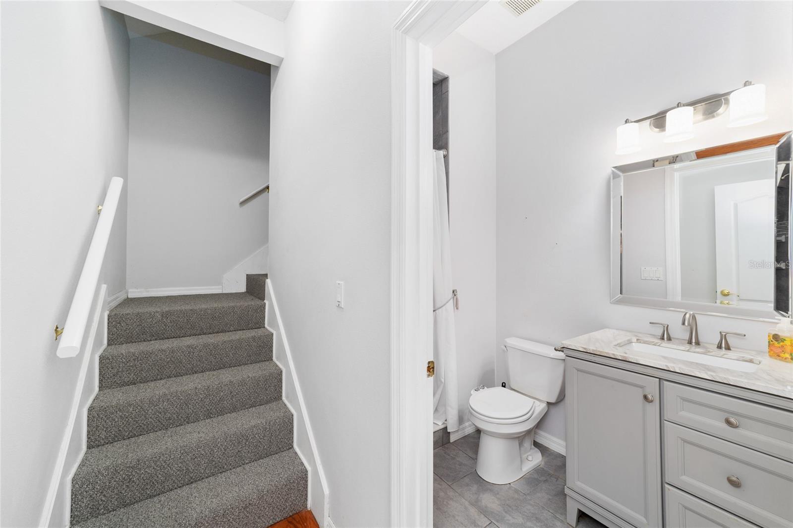 Image 42 of 56 For 1899 91st Place