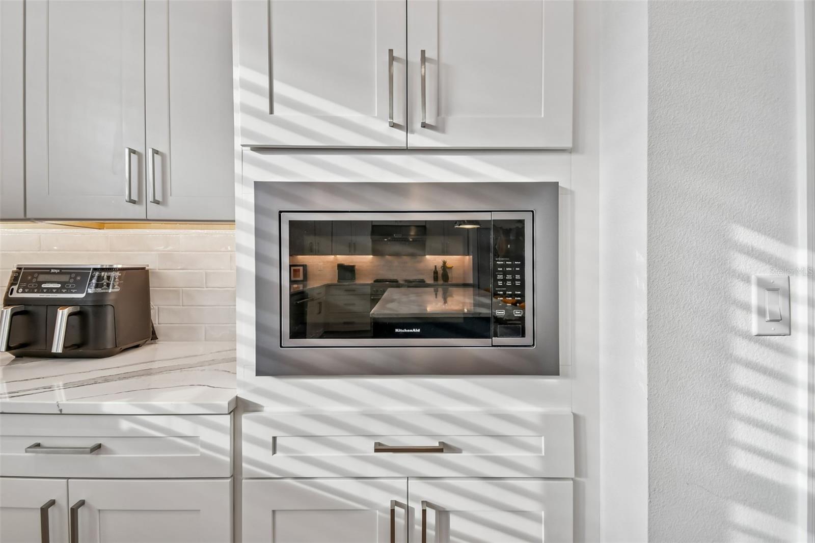 Image 10 of 44 For 2332 Brix Streets