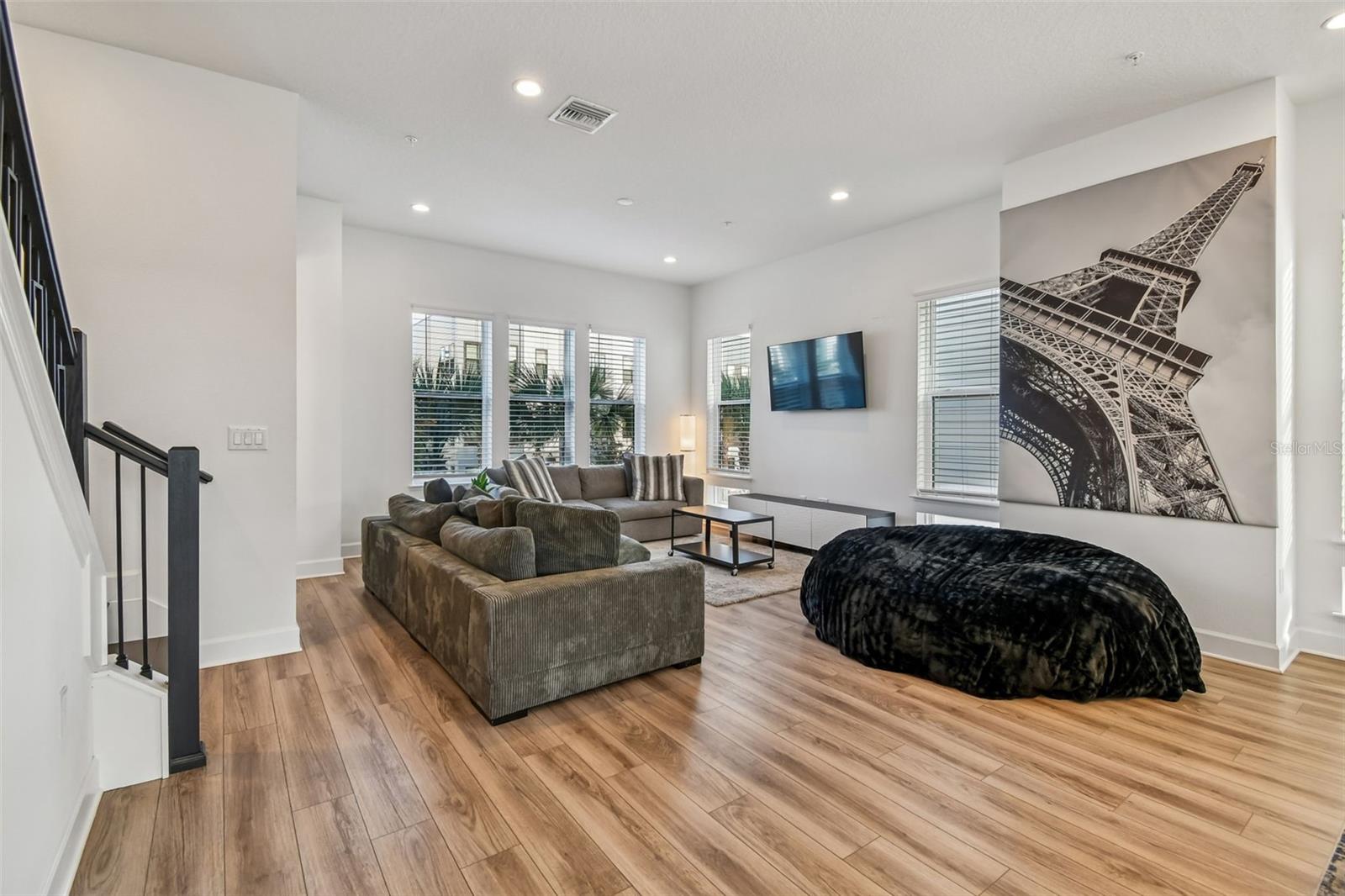 Image 17 of 44 For 2332 Brix Streets