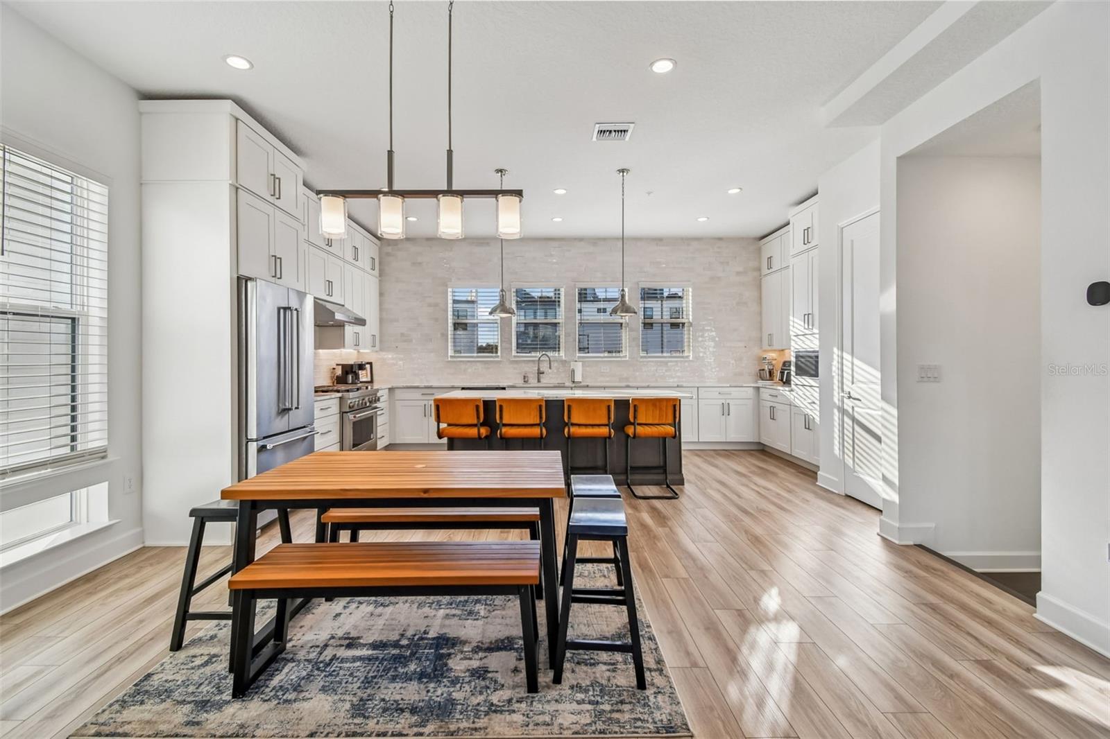 Image 19 of 44 For 2332 Brix Streets